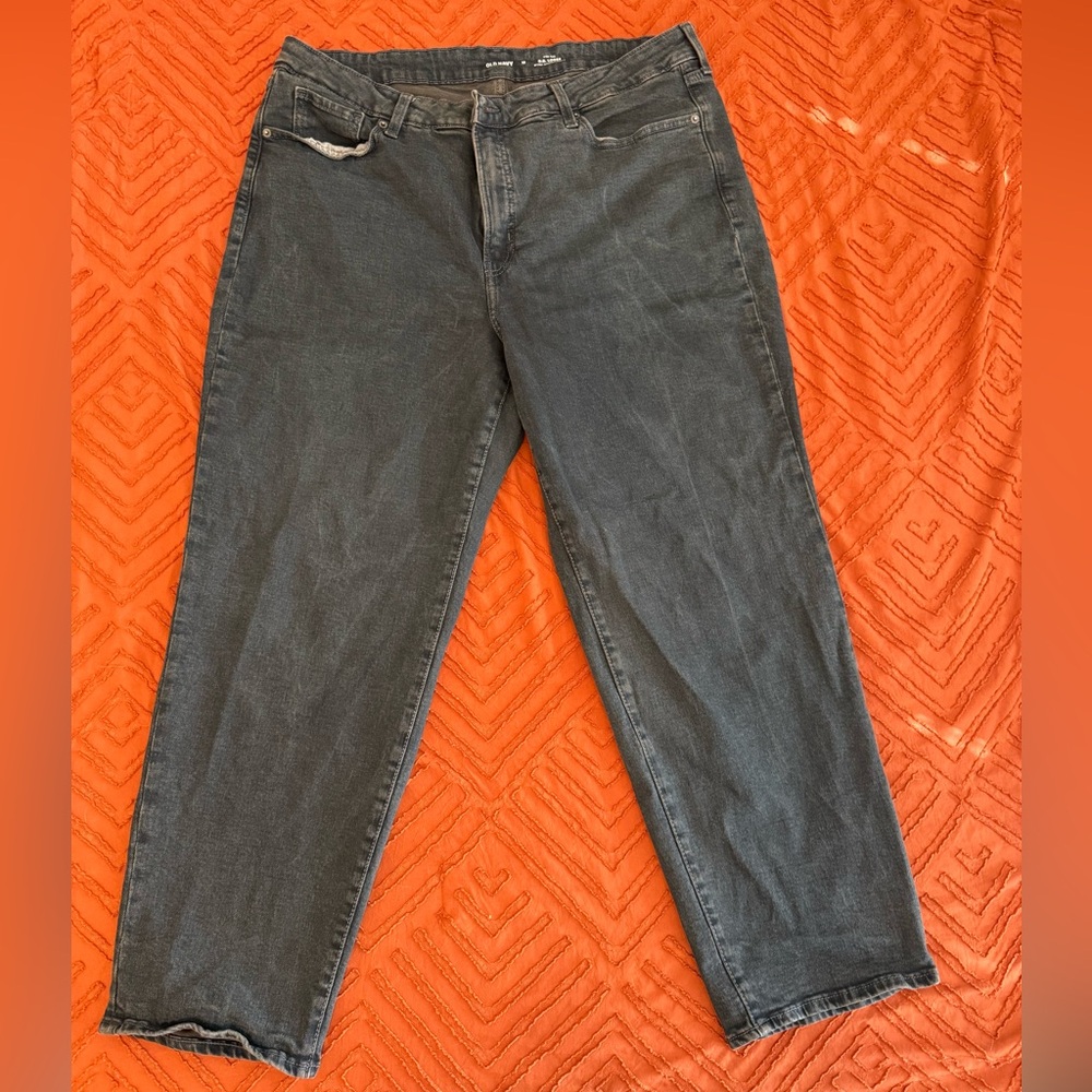 Old Navy Relaxed Gray Jeans Comfortable Everyday Wear